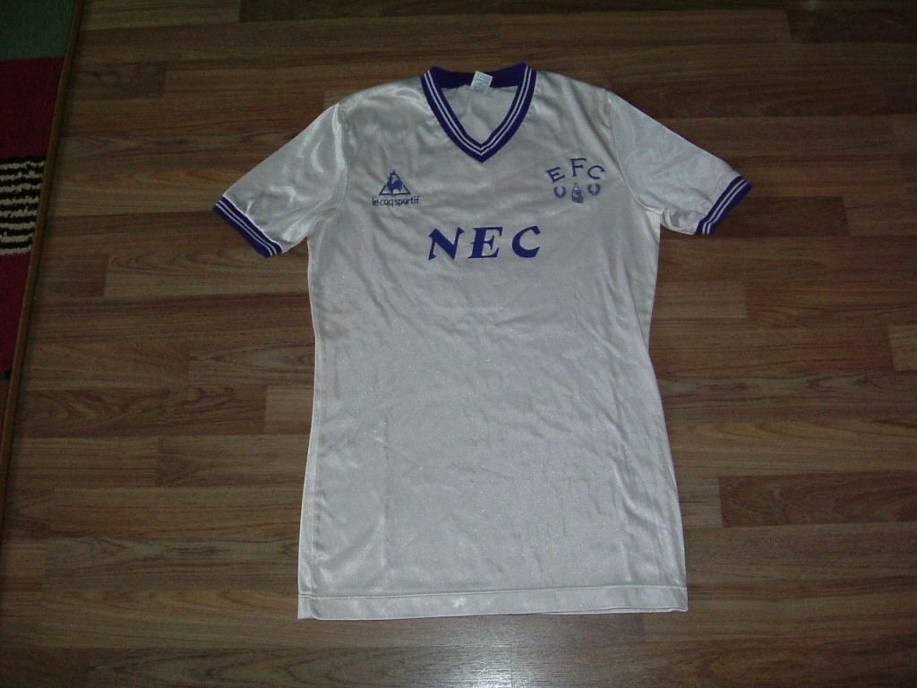 Tercera equipación de Everton 85-86