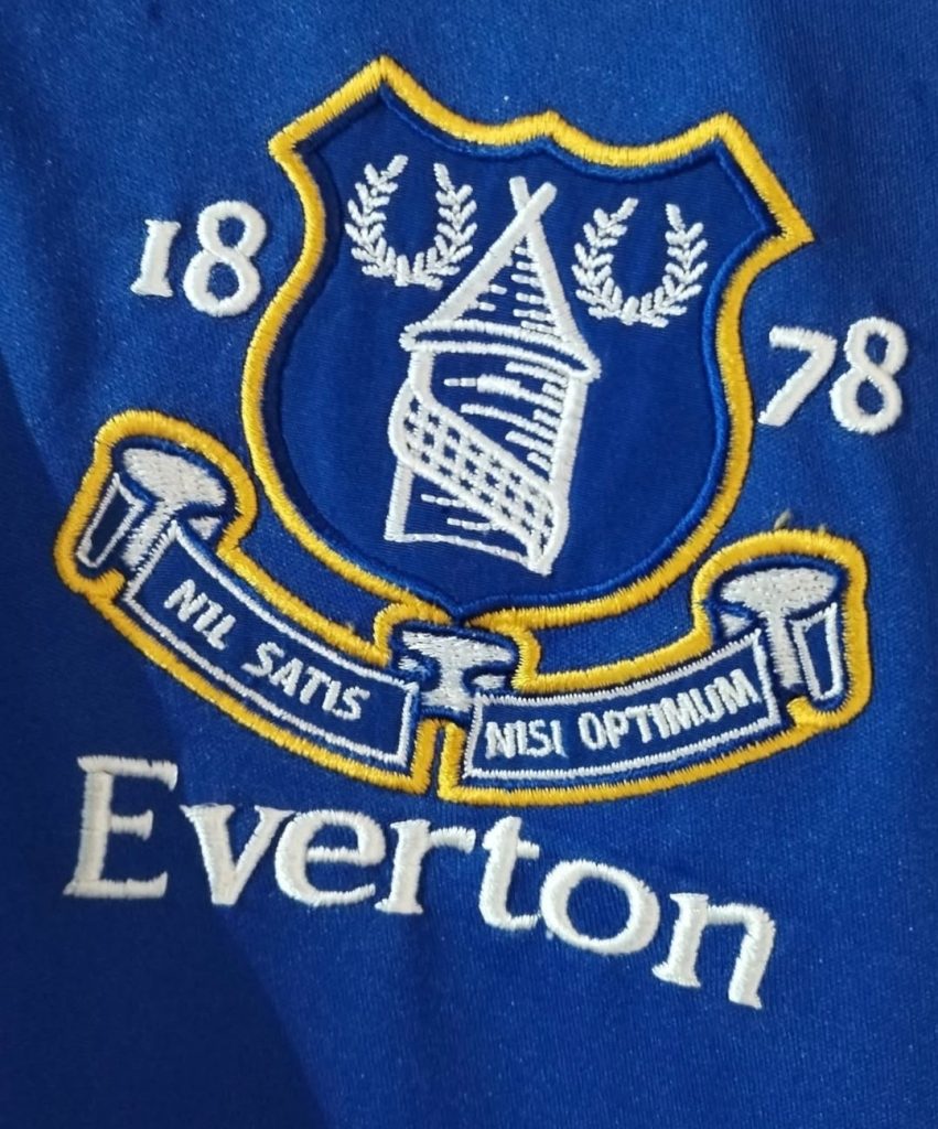Everton FC 09-10 Local 4