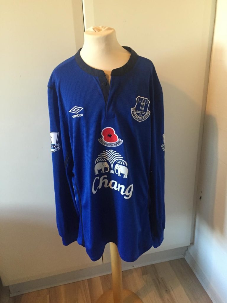 Equipación Local de Everton 14-15