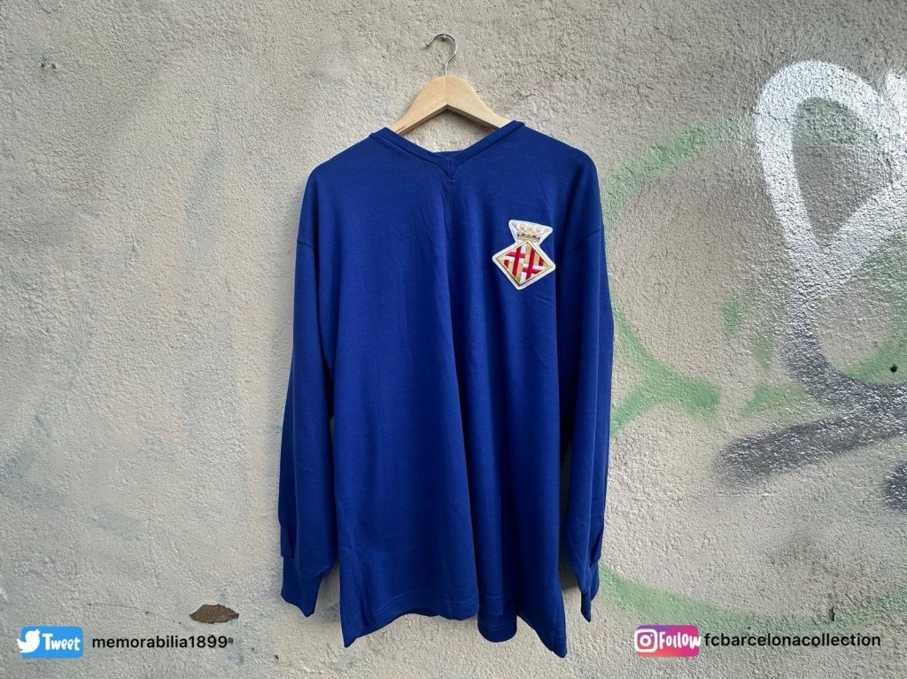 Equipación Especial de Barcelona 75-76