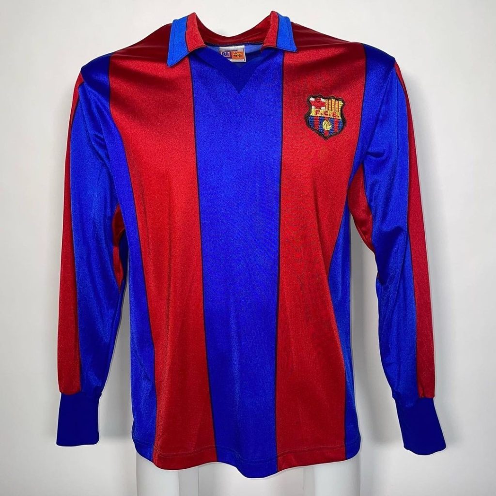 Primera equipación de Barcelona 80-81