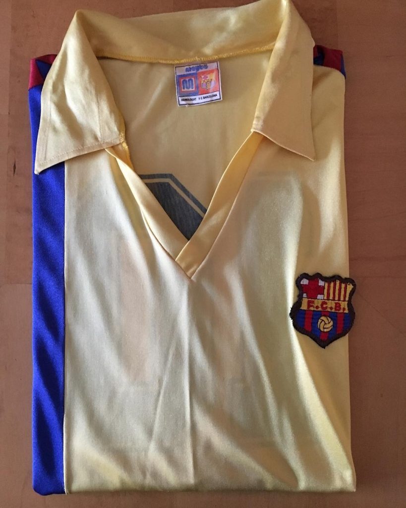 FC Barcelona 81-82 Visitante 2