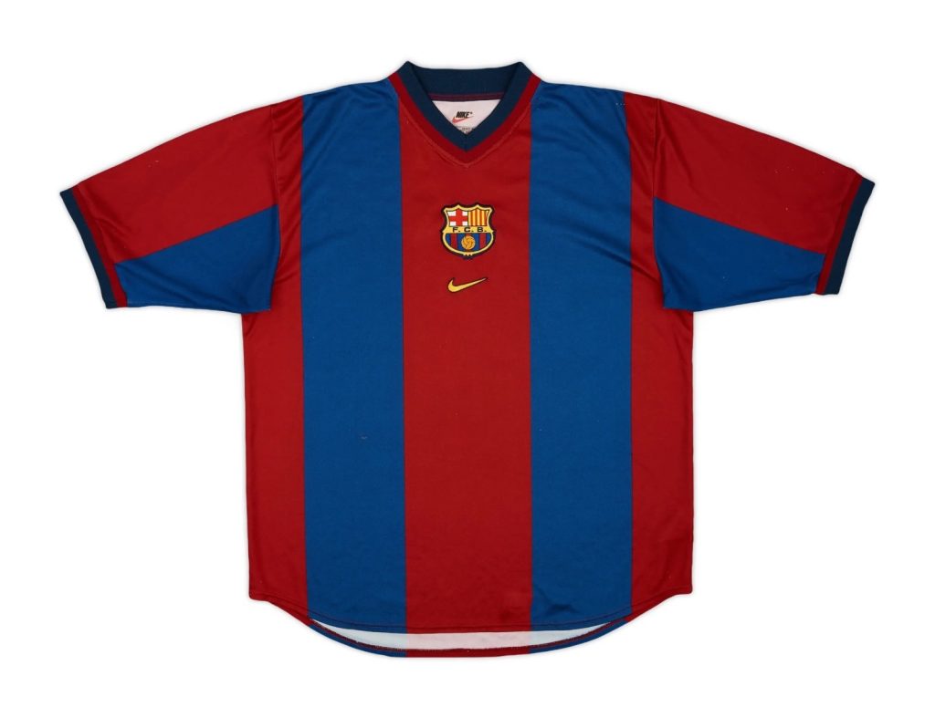 Equipación Local de Barcelona 98-99