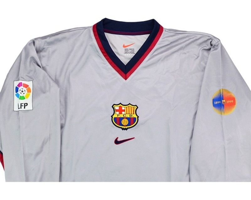 FC Barcelona 99-00 Visitante 4