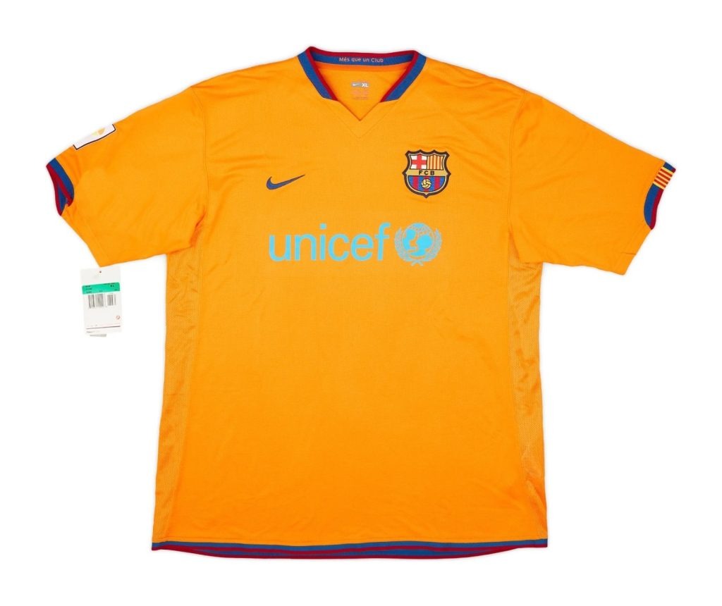 Segunda equipación de Barcelona 06-07