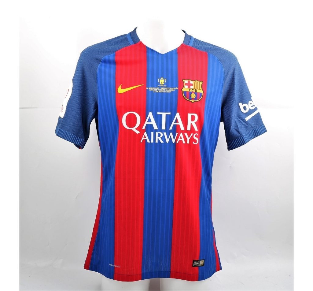 Equipación especial de Barcelona 16-17