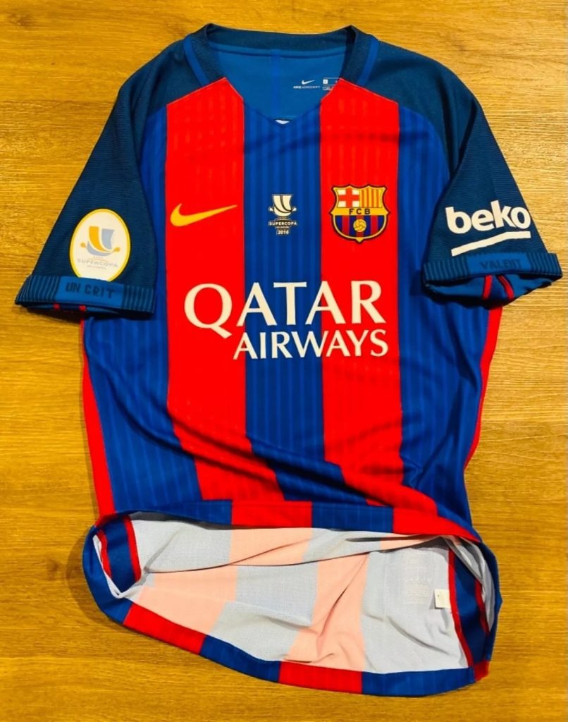 Equipación especial de Barcelona 16-17