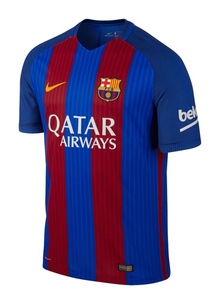 Primera equipación de Barcelona 16-17