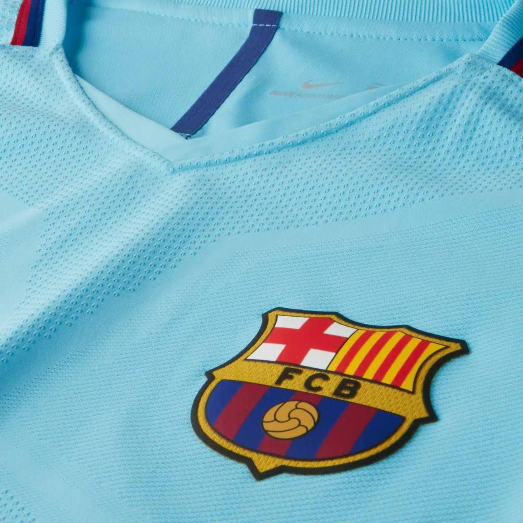 FC Barcelona 17-18 Visitante 4