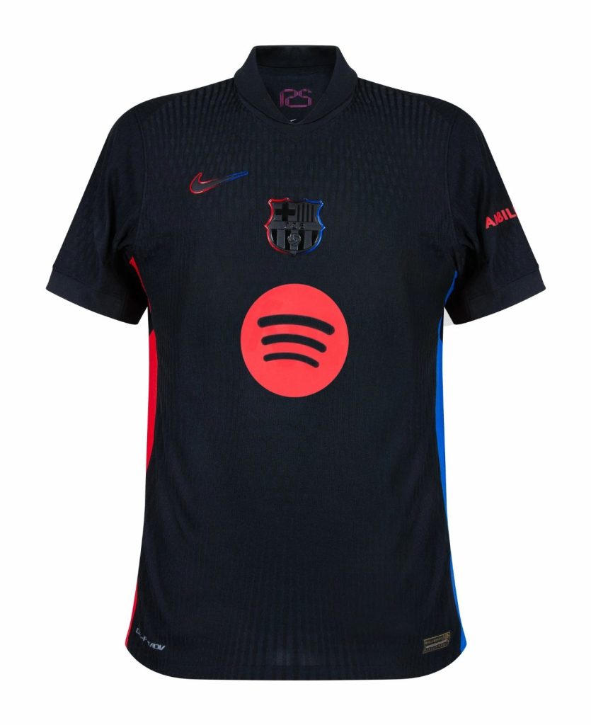 Segunda equipación de Barcelona 24-25