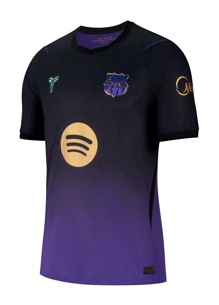 Segunda equipación de Barcelona 26-27
