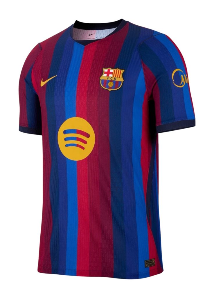 Primera equipación de Barcelona 26-27