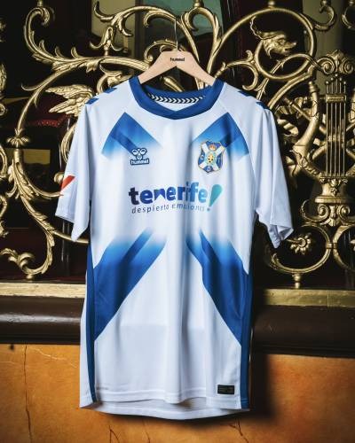 Camiseta local de Tenerife 2024-25