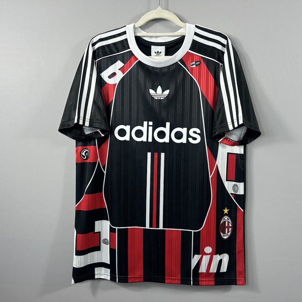 Camiseta Negra AC Milan 2026-2027 Edicion Retro Version Fan