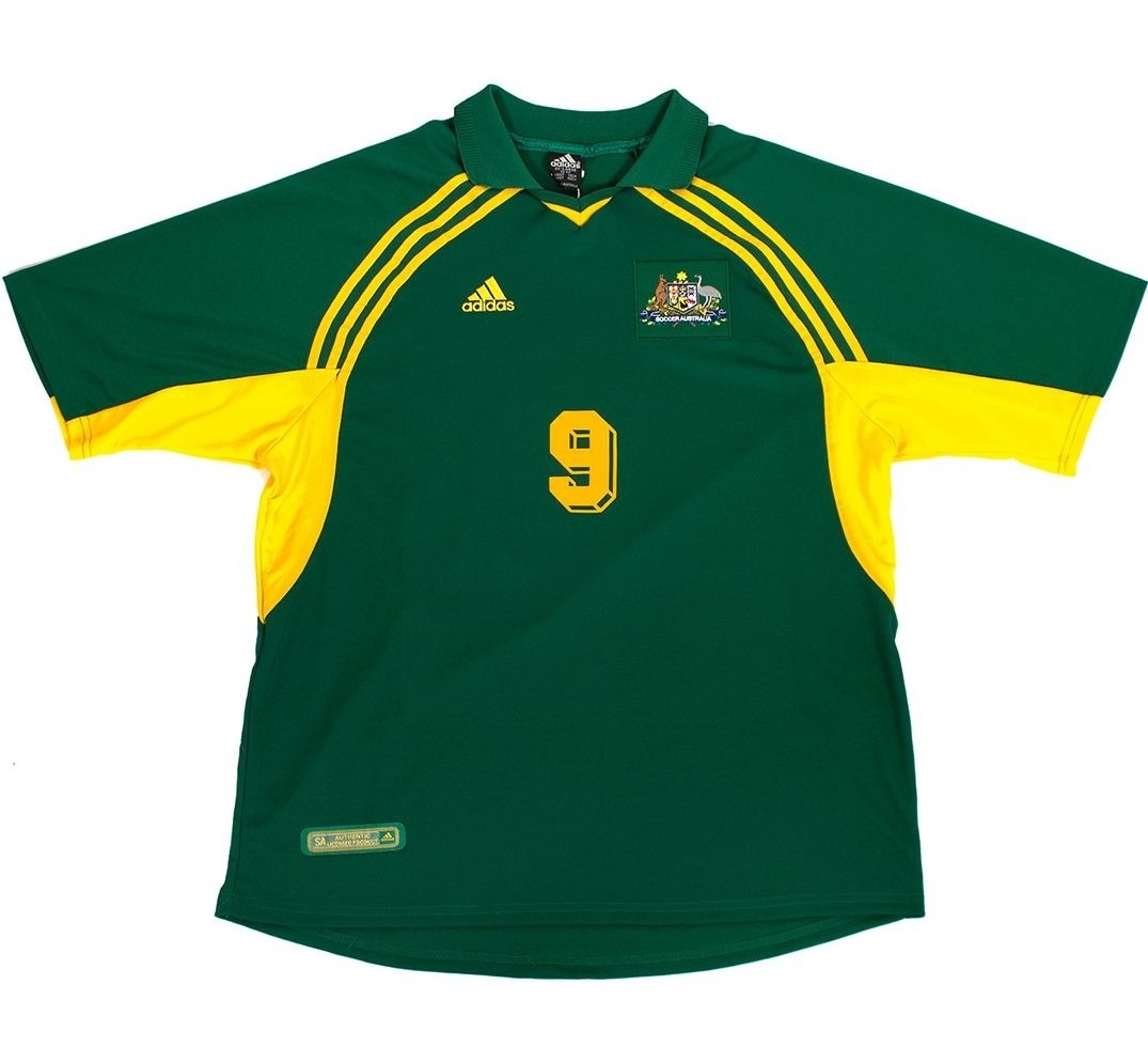 Primera equipación de Australia 2000