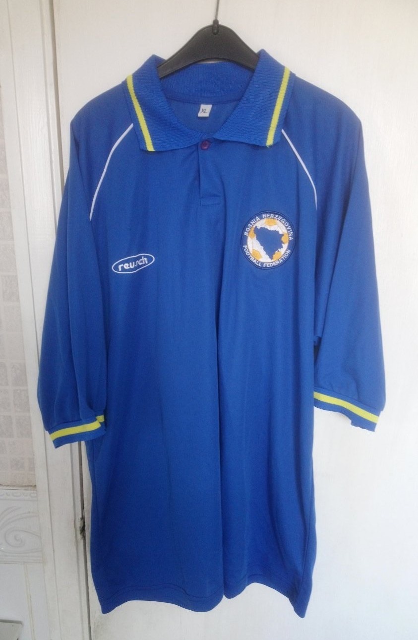 Segunda equipación de Bosnia and Herzegovina 2000