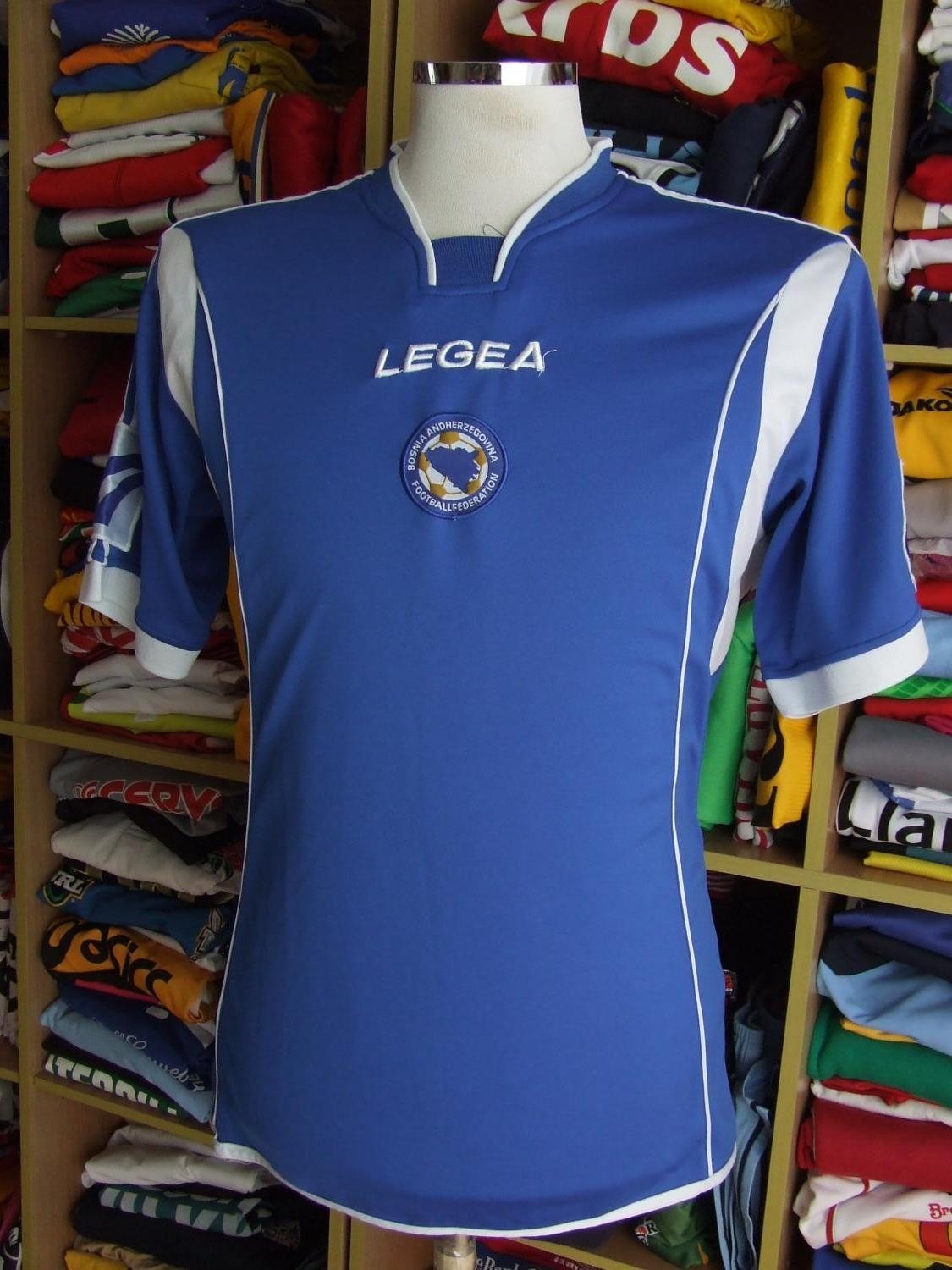Segunda equipación de Bosnia and Herzegovina 2006