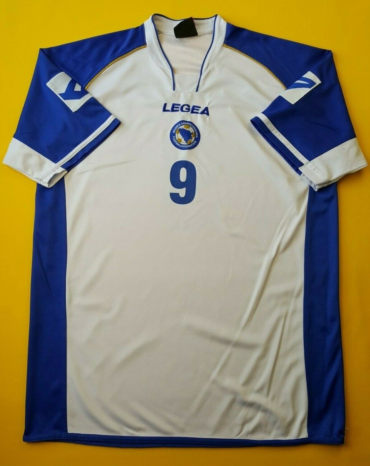 Primera equipación de Bosnia and Herzegovina 2006