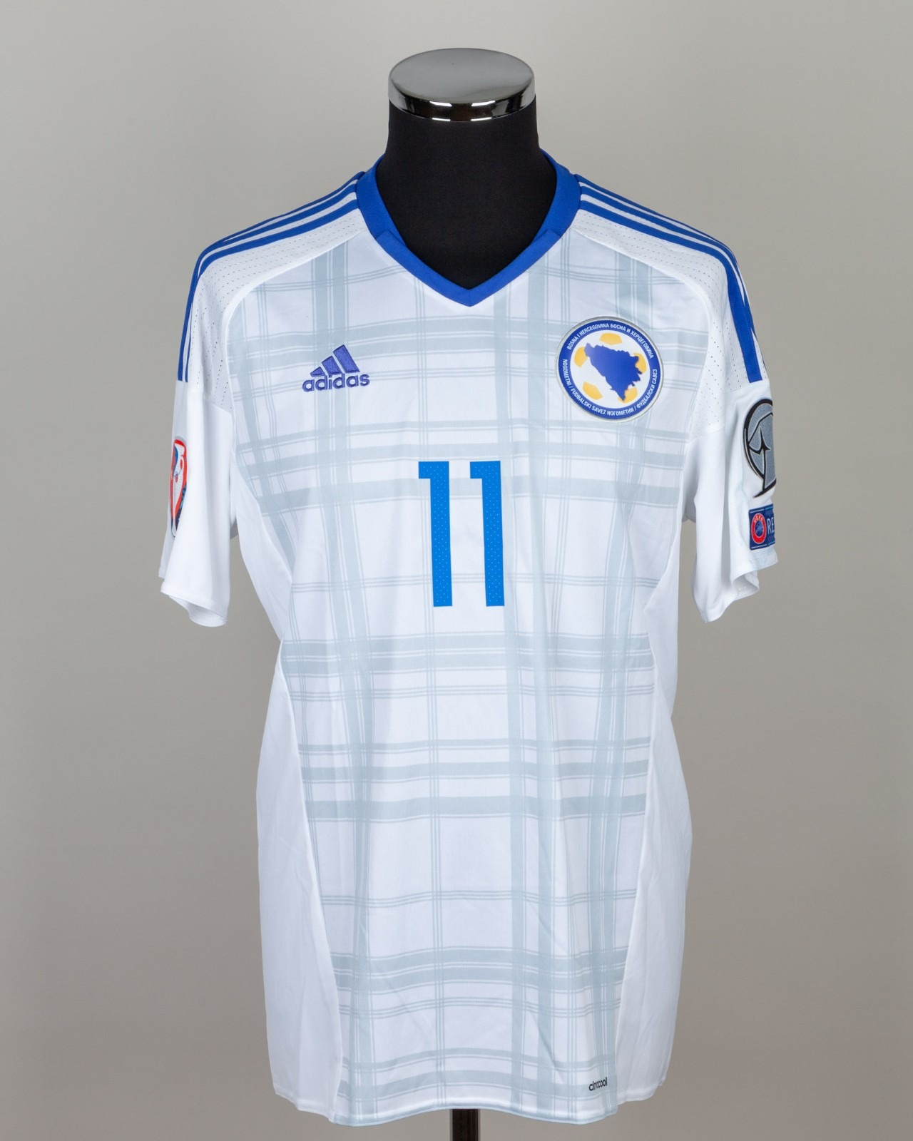 Segunda equipación de Bosnia and Herzegovina 2016