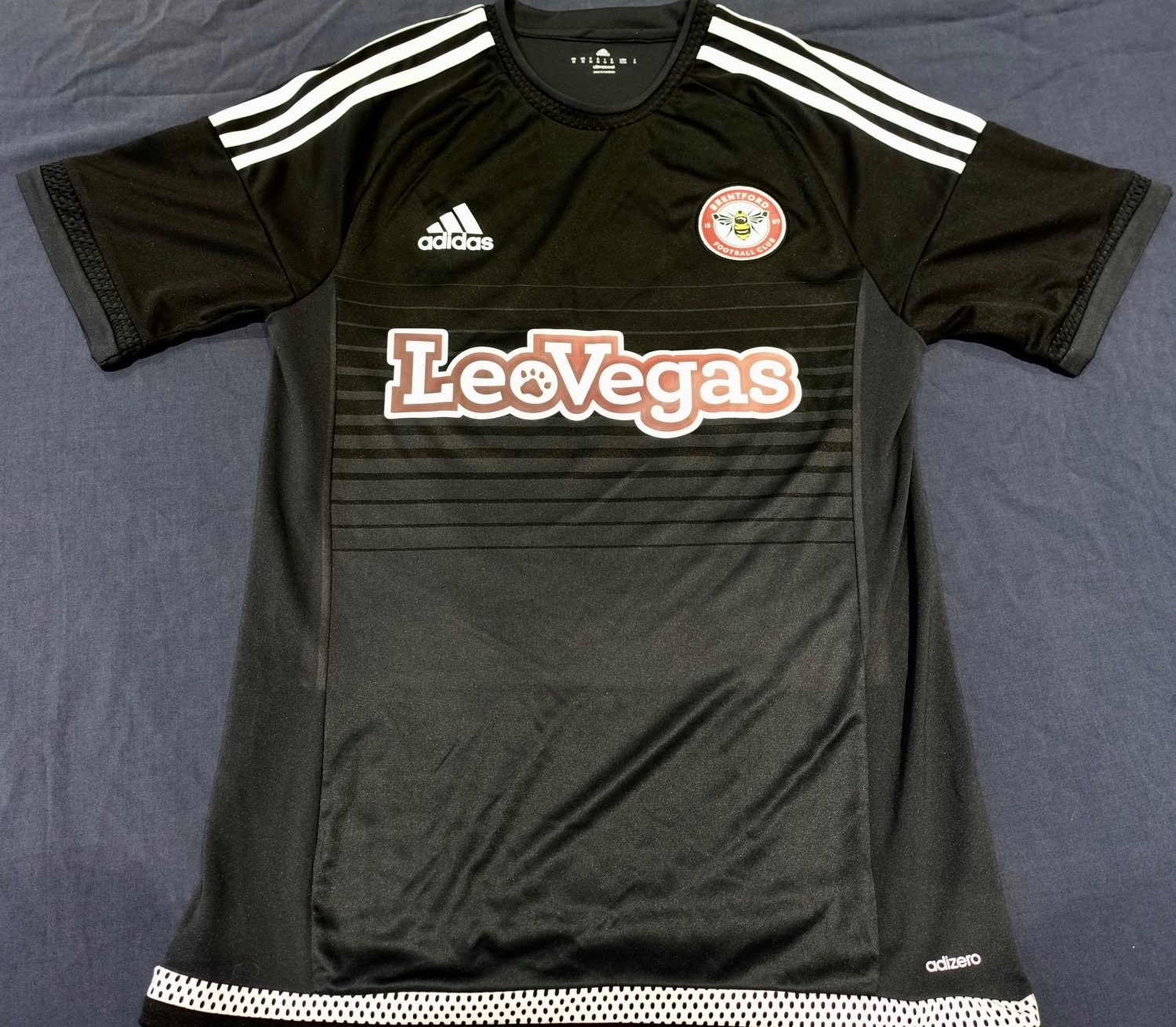 Tercera equipación de Brentford FC 17-18 (Carry-over)