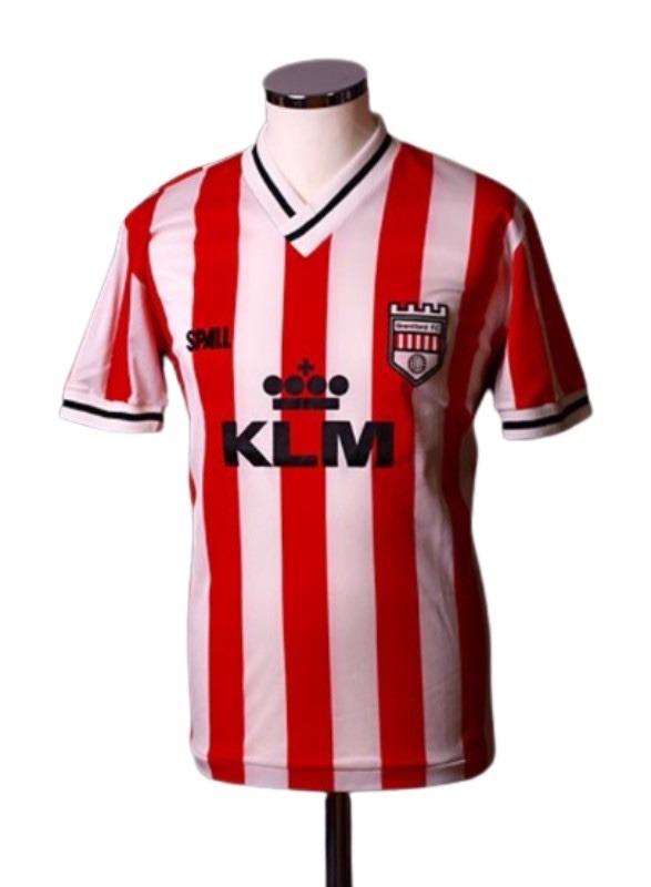 Primera equipación de Brentford FC 86-87