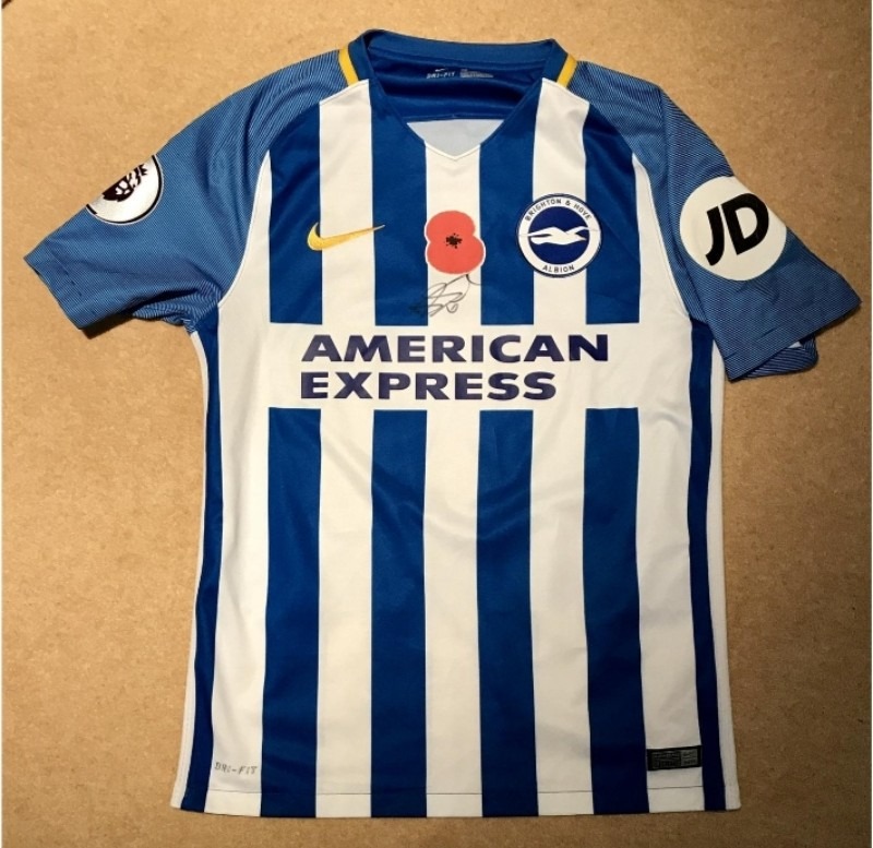 Primera equipación de Brighton & Hove Albion 17-18
