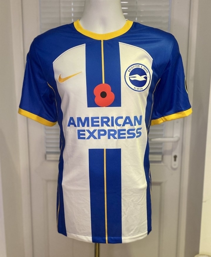 Primera equipación de Brighton & Hove Albion 22-23