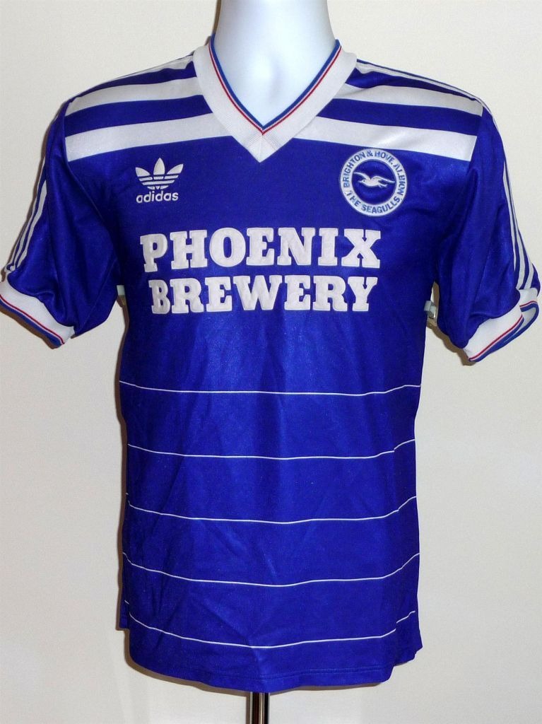 Primera equipación de Brighton & Hove Albion 85-86