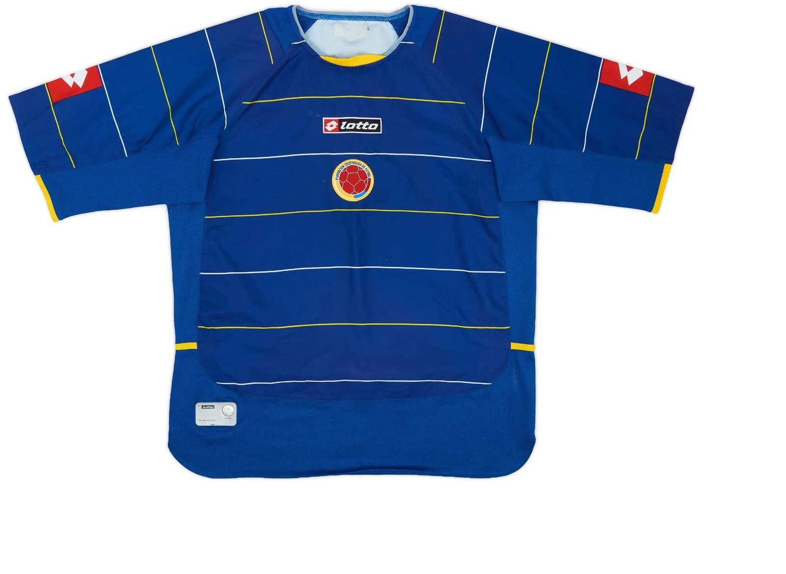 Segunda equipación de Colombia 2004