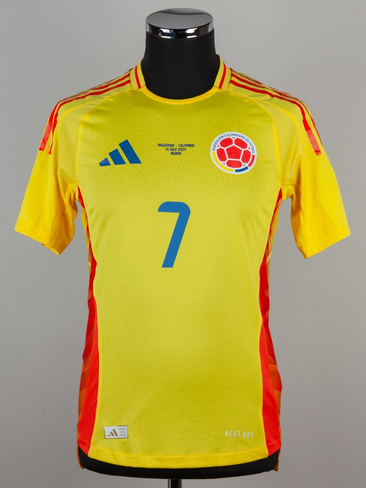 Primera equipación de Colombia 2024