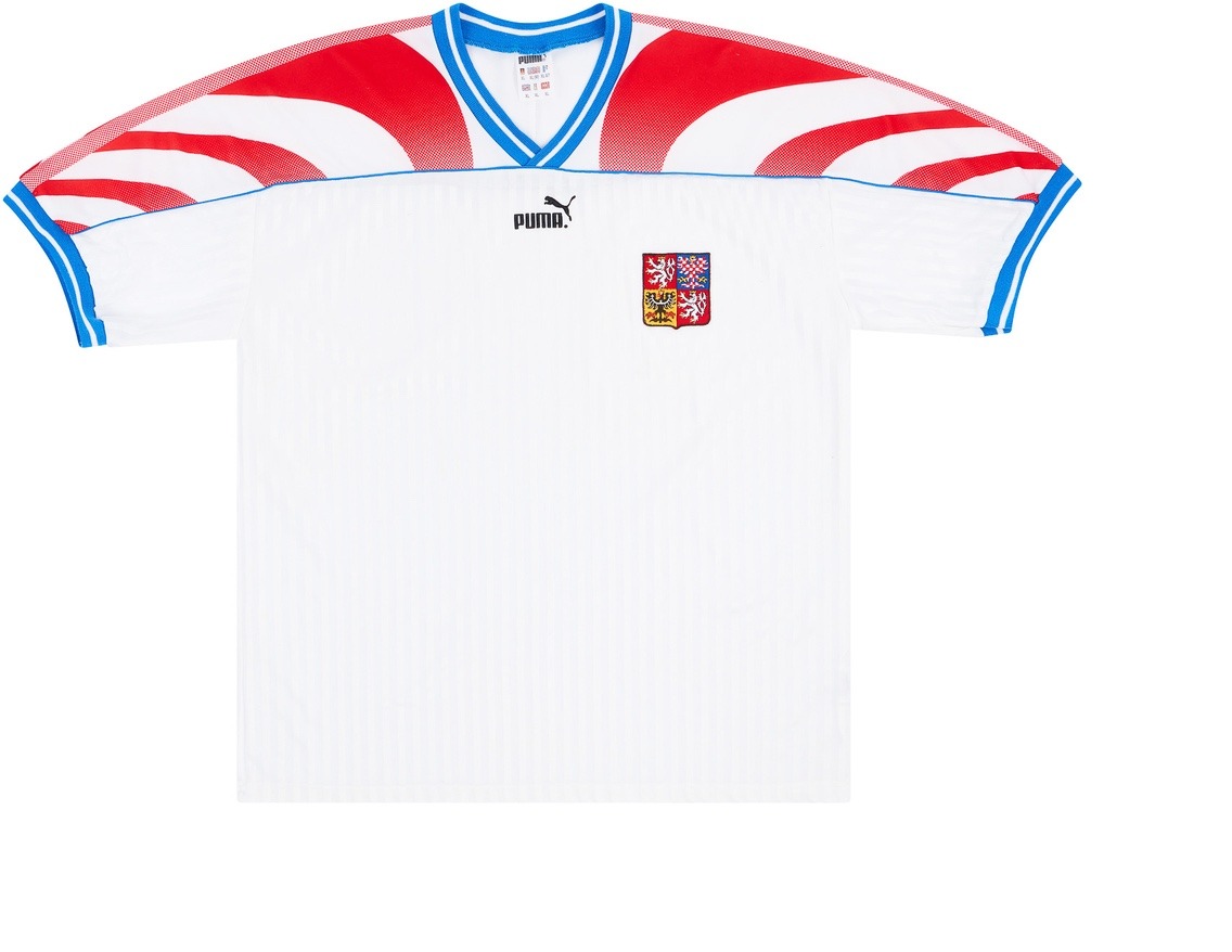 Segunda equipación de República Checa 1995