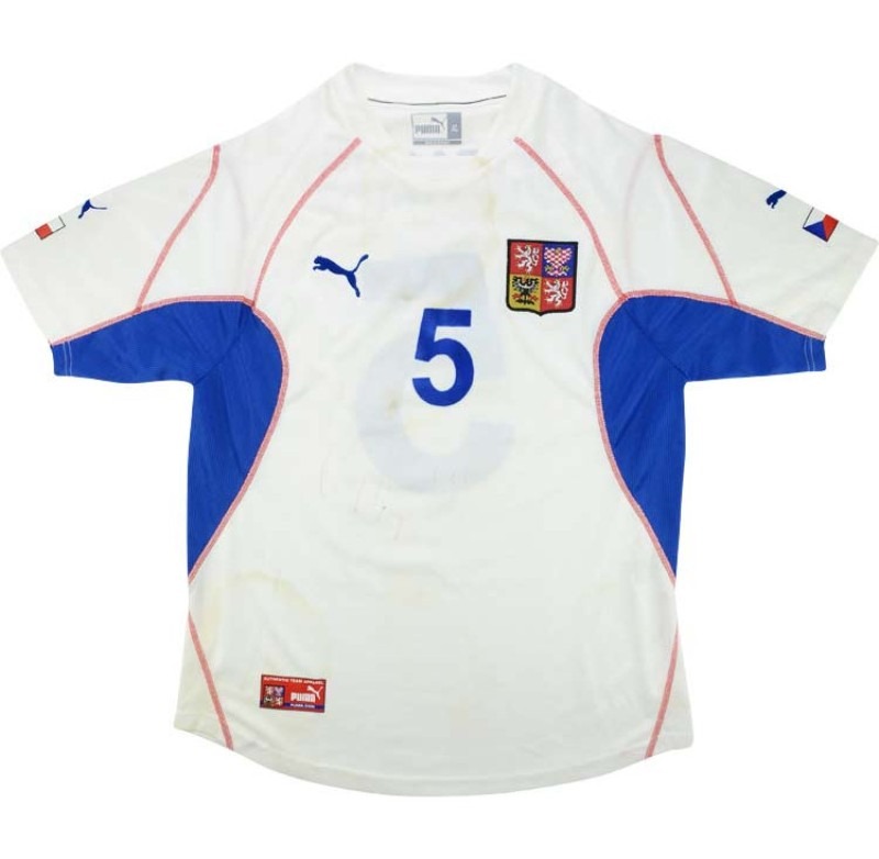 Segunda equipación de República Checa 2002