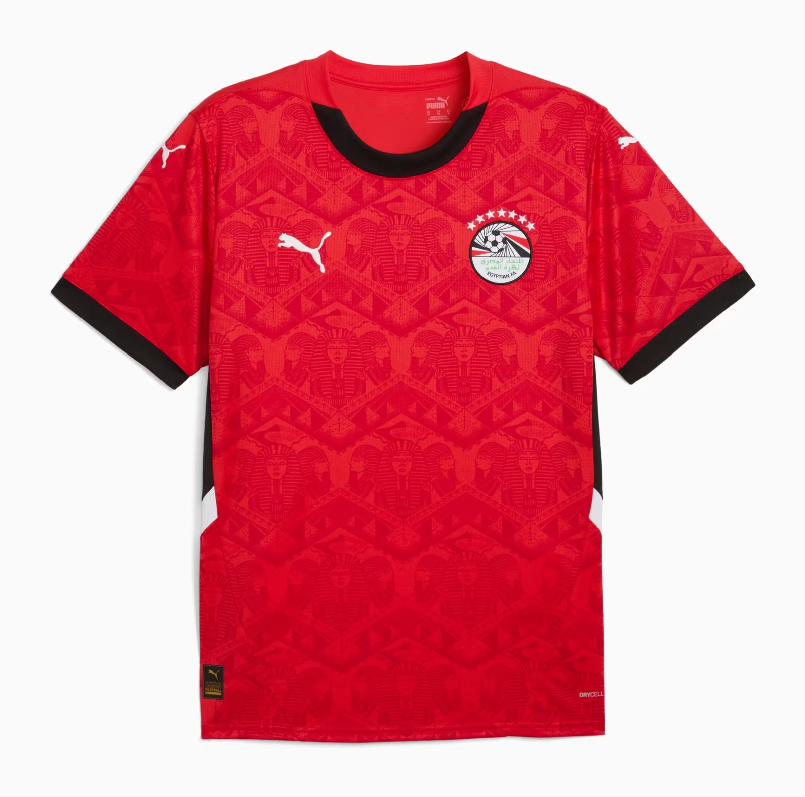 Primera equipación de Egypt 24-25