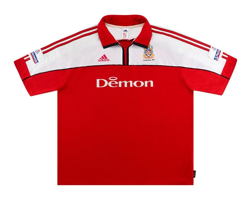 Segunda equipación de Fulham FC 00-01