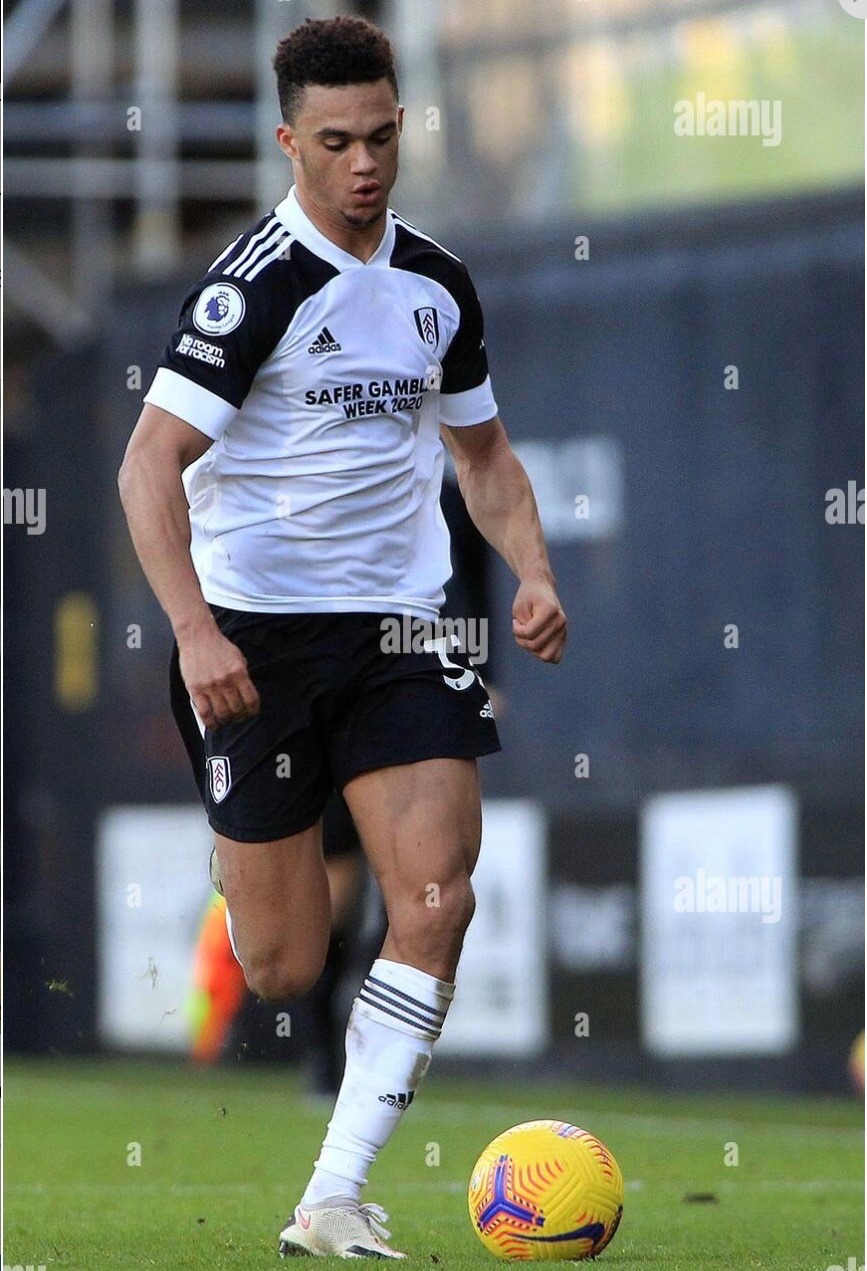 Primera equipación de Fulham FC 20-21