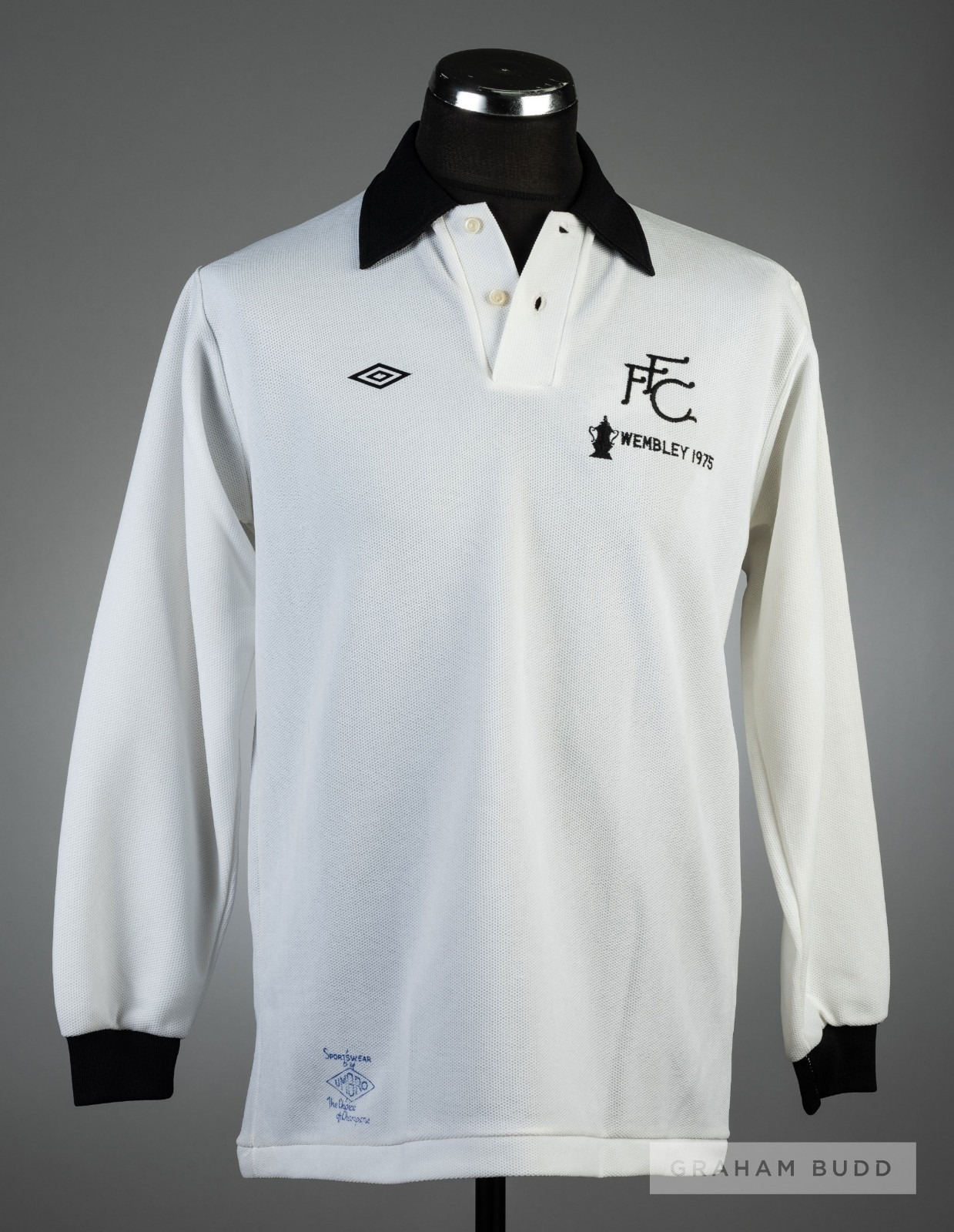 Primera equipación de Fulham FC 76-77 (Carry-over)