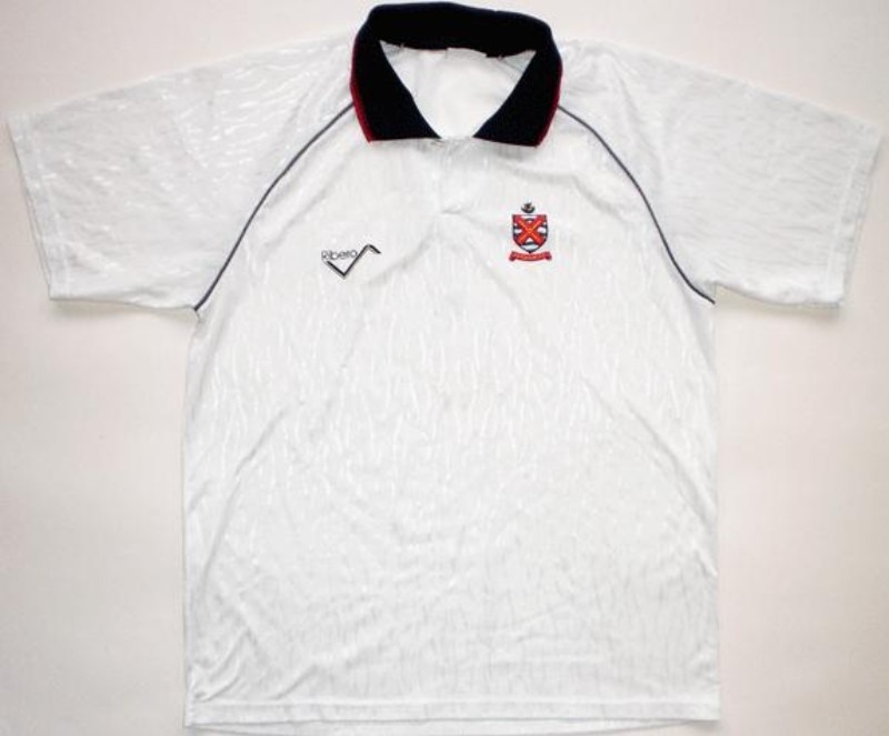 Primera equipación de Fulham FC 91-92