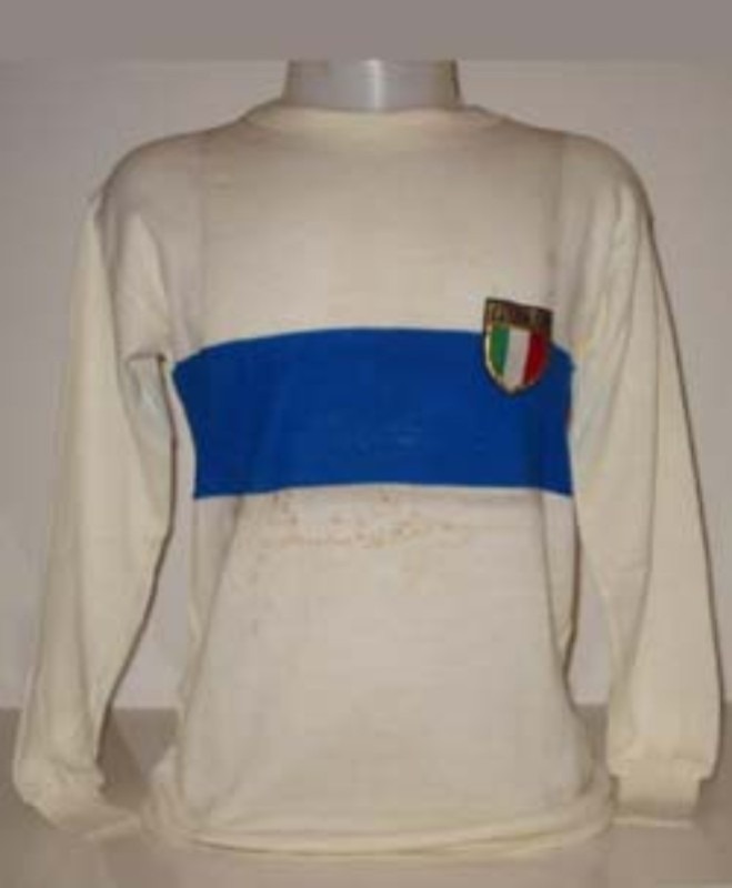 Segunda equipación de Italy 1970