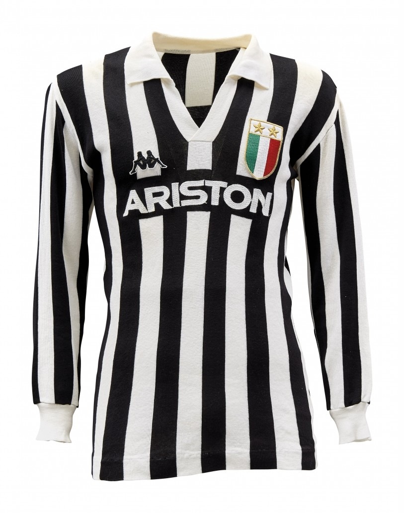Primera equipación de Juventus FC 84-85