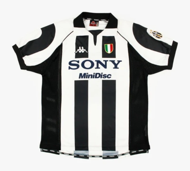 Primera equipación de Juventus FC 97-98