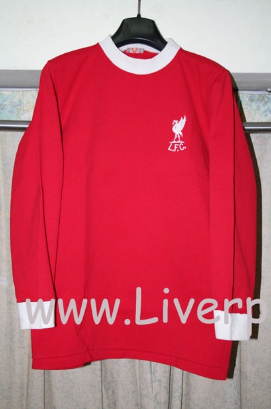Primera equipación de Liverpool FC 68-69