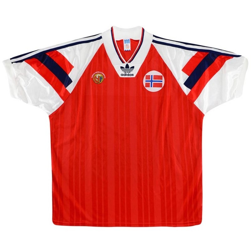 Primera equipación de Norway 1992