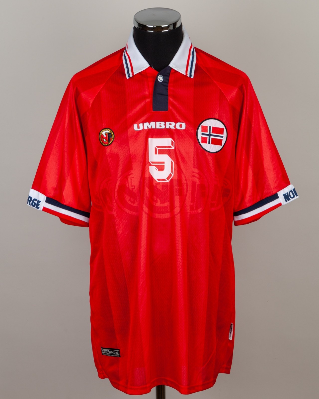 Primera equipación de Norway 1998