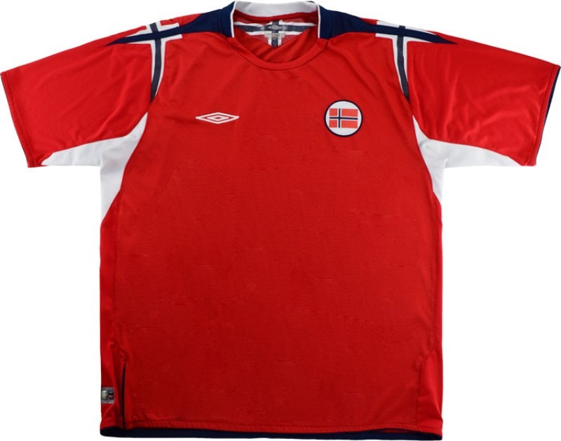 Primera equipación de Norway 2004