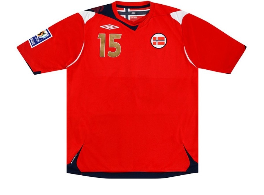 Primera equipación de Norway 2006