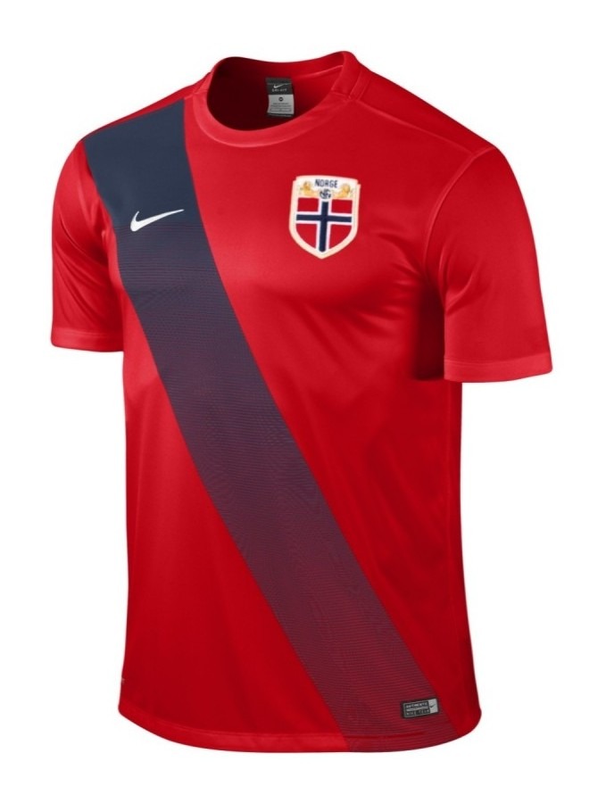 Primera equipación de Norway 2015
