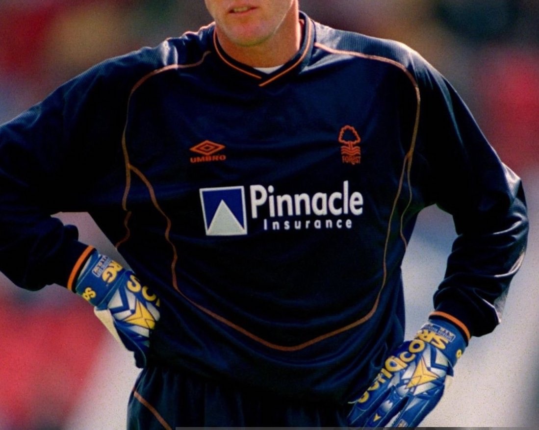 Equipación de portero de Nottingham Forest 00-01