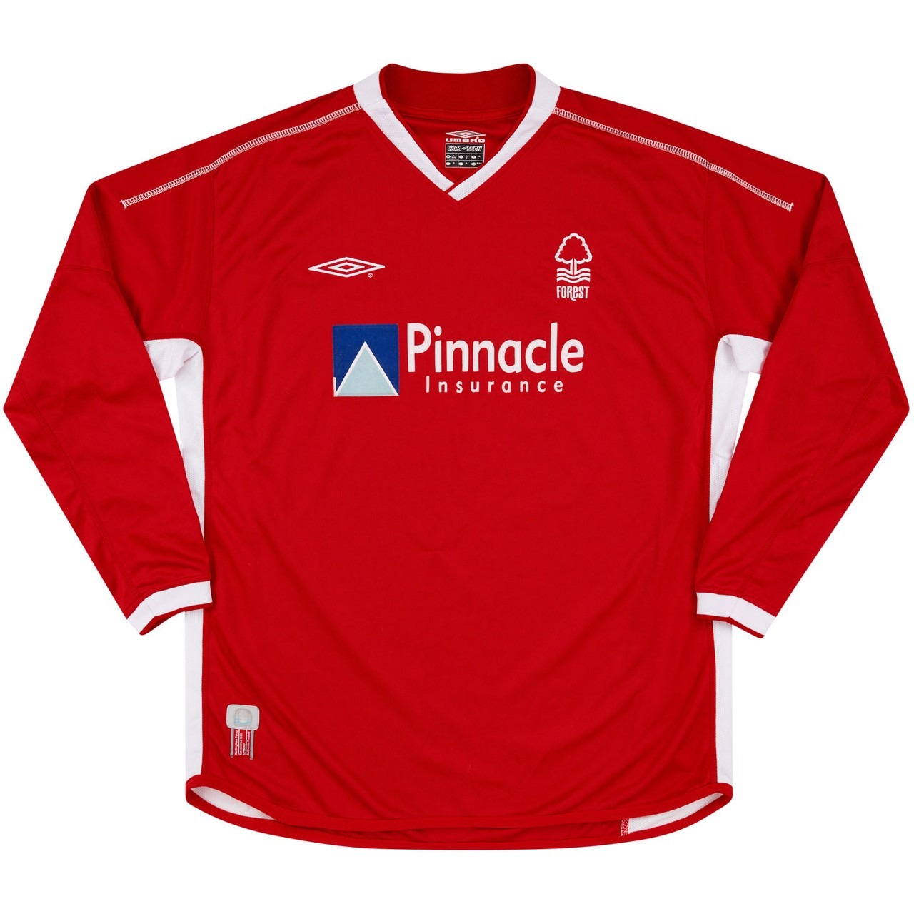 Primera equipación de Nottingham Forest 02-03