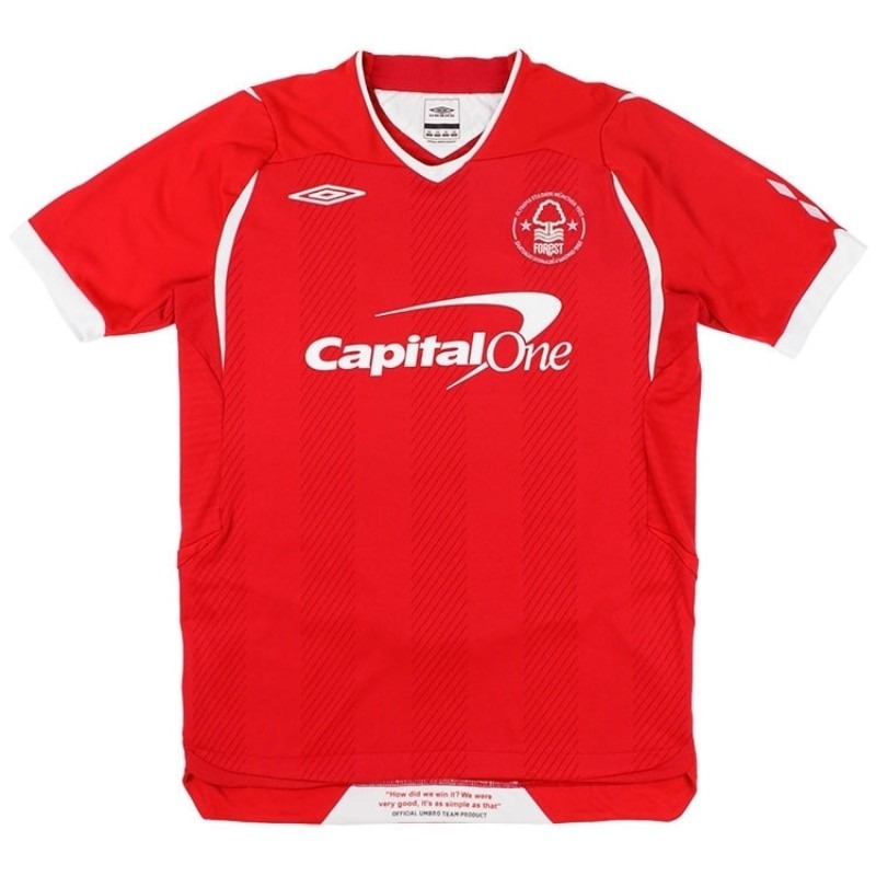 Primera equipación de Nottingham Forest 08-09
