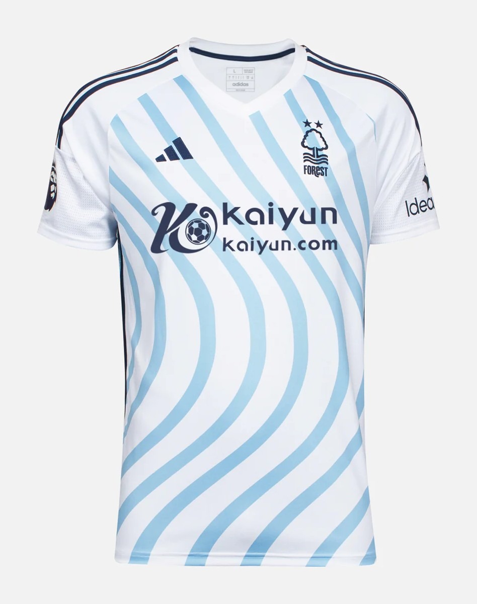 Segunda equipación de Nottingham Forest 23-24